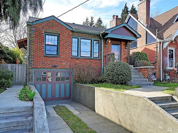 Attached Parking Garage 