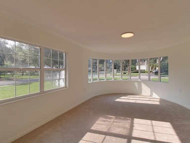 1667 Mizell Ave — Photo 4