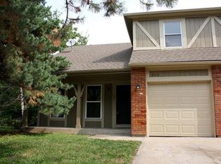 8313 Switzer Rd, Overland Park, KS 66212