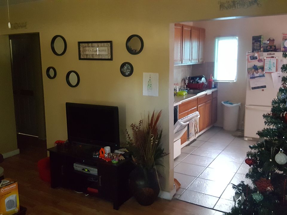 1st image of 5152 4th Ave S