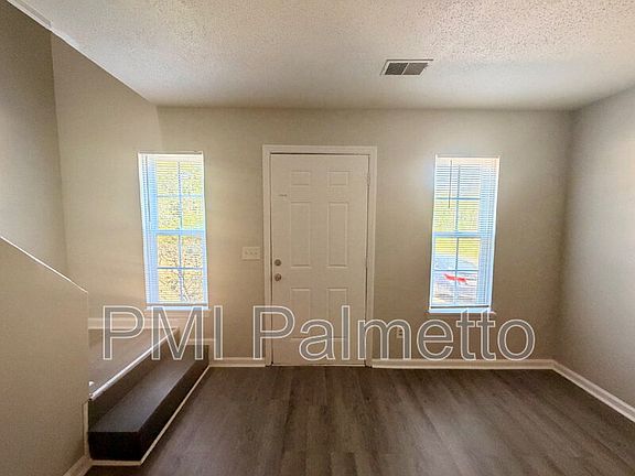 3rd image of 1919 Tall Pines Cir APT A