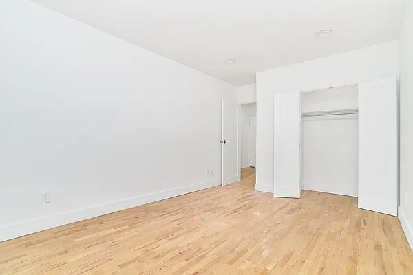 Rented by Living New York | media 13