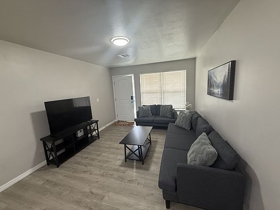 3rd image of 230 N Johnston St #1