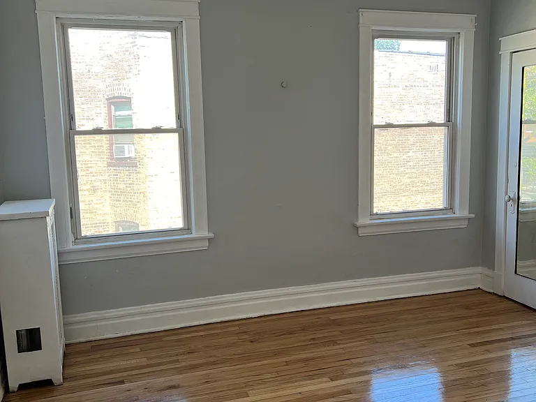 7023 S Vernon Ave #1 — Photo 5