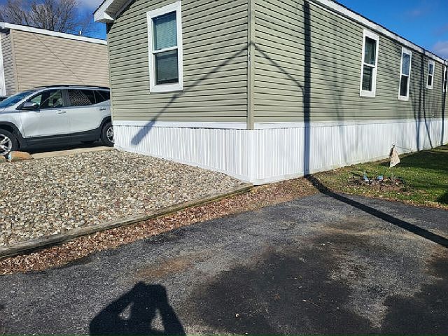 1st image of 1009 Dogwood St #409