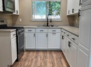 5640 Pleasant View Dr, Anderson, CA 96007