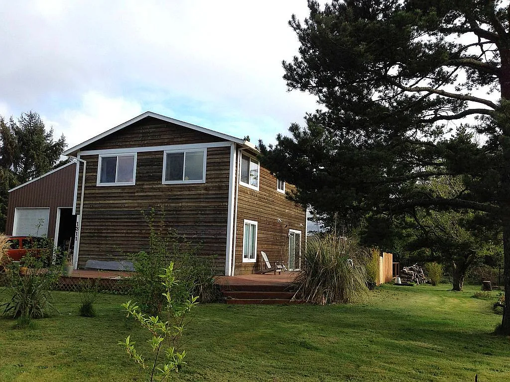 1311 Eastpine Ln photo 1