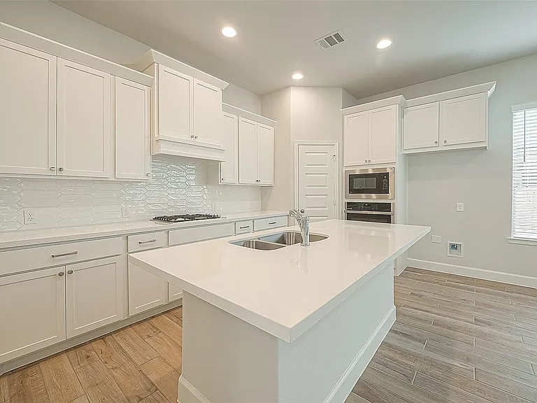 213 McCrea Ct — Photo 20