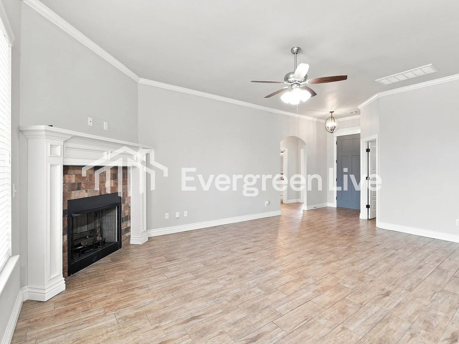 5 bed, 2.0 bath, 2150 sqft, $1,945 — Photo 3