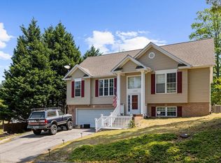 11312 Rawhide Rd, Lusby, MD 20657