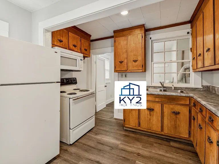 616 Carver Ave — Photo 7