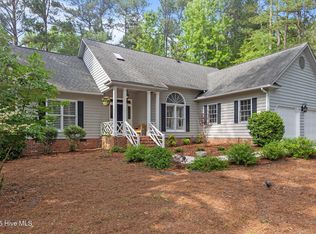 3 Merion Cir, Pinehurst, NC 28374
