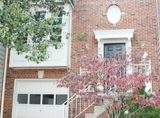 2108 Eluna Ct, Vienna, VA 22182