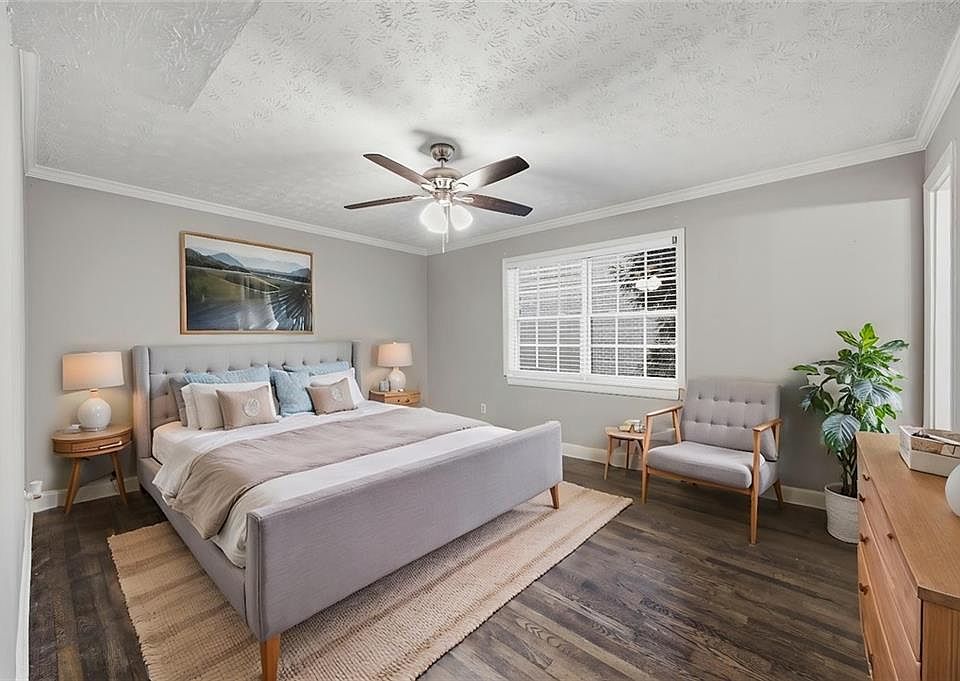 1st image of 21 Delmont Dr NE APT 5