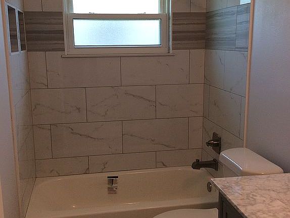 Guest bathroom 