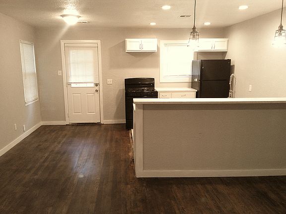 4th image of 4605 SE 23rd St