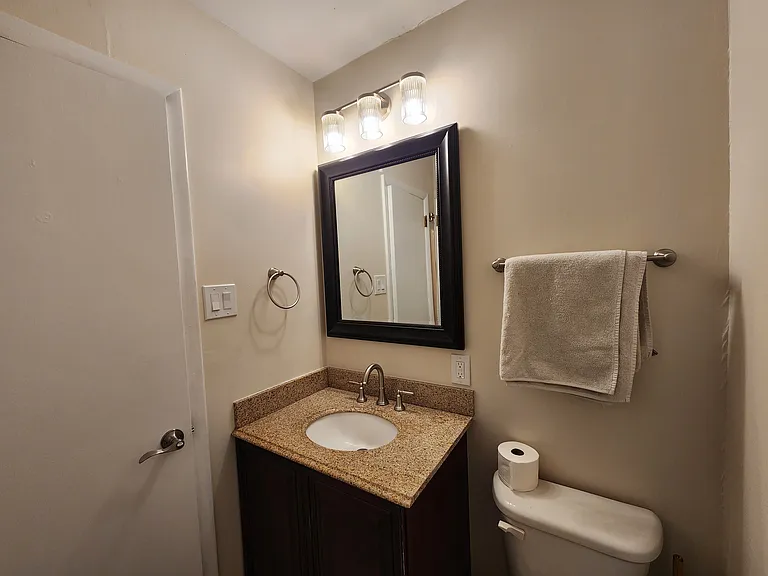1344 Rolling Glen Dr — Photo 12