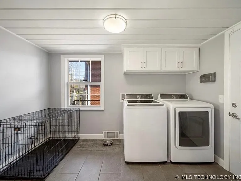 2426 S Louisville Ave — Photo 21