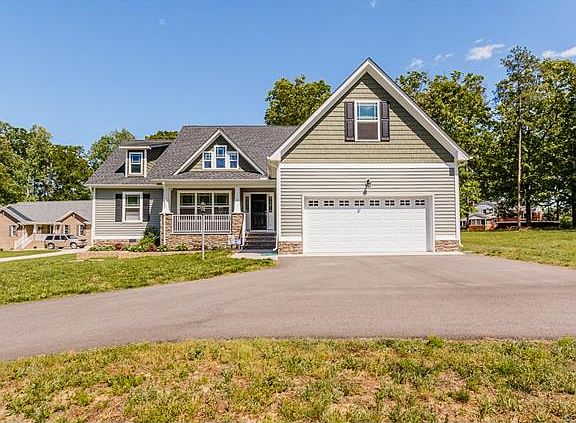 3rd image of 6515 Strawbank Dr