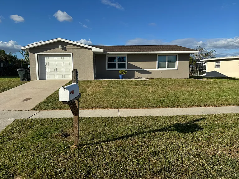 6372 Otis Rd — Photo 2