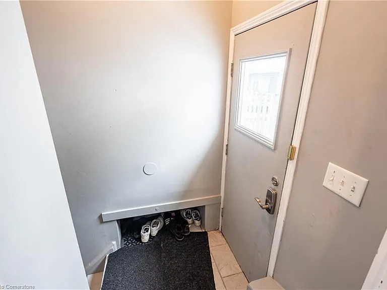 19 Patricia St — Photo 16