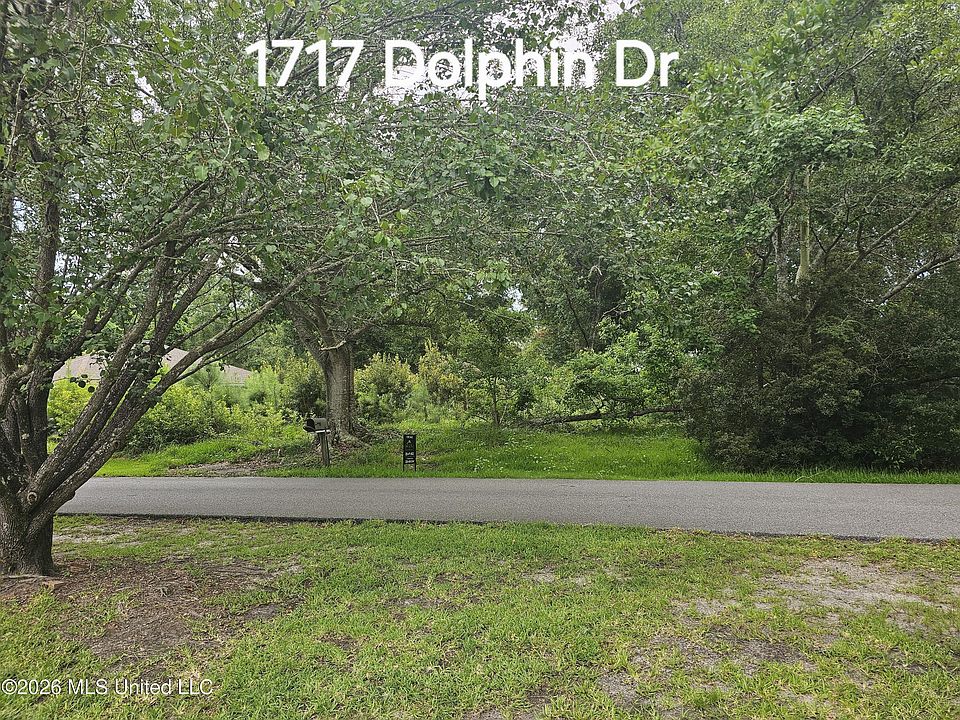 1st image of 1717 Dolphin Dr