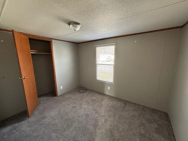1514 Avalon Dr — Photo 16