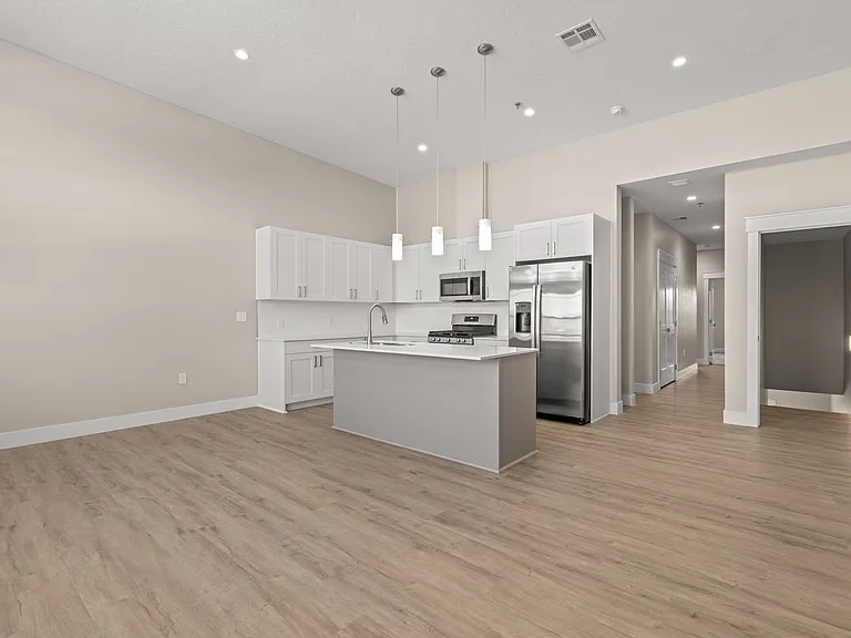 12545 W State St #106 & Unit 206 — Photo 36