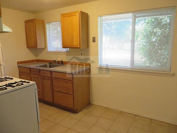5th image of 14420 Grant Ave SW APT 3