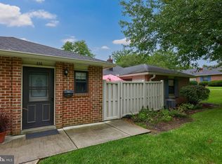 338 Valleybrook Dr, Lancaster, PA 17601