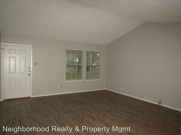 5th image of 510/512 Willowbend Cv