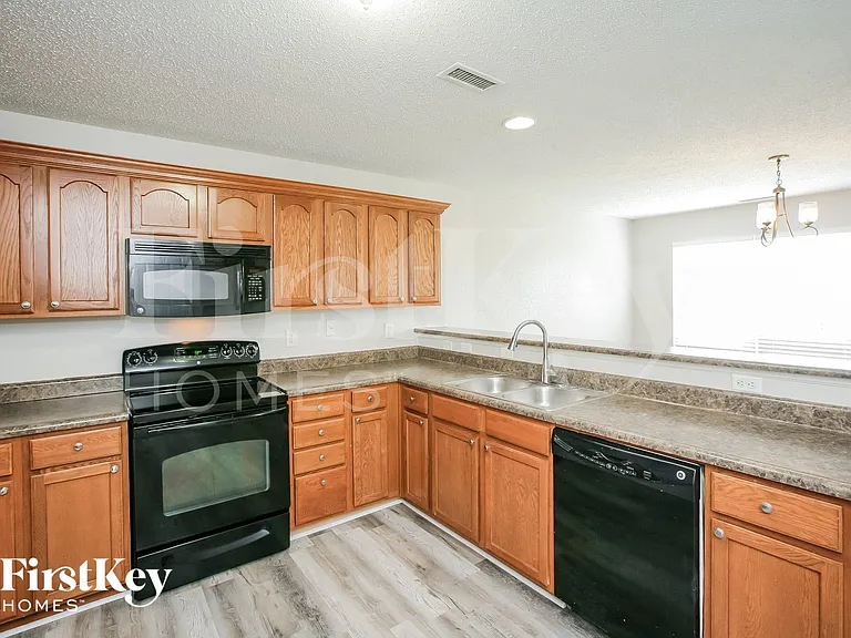 12509 Wolf Run Rd — Photo 6
