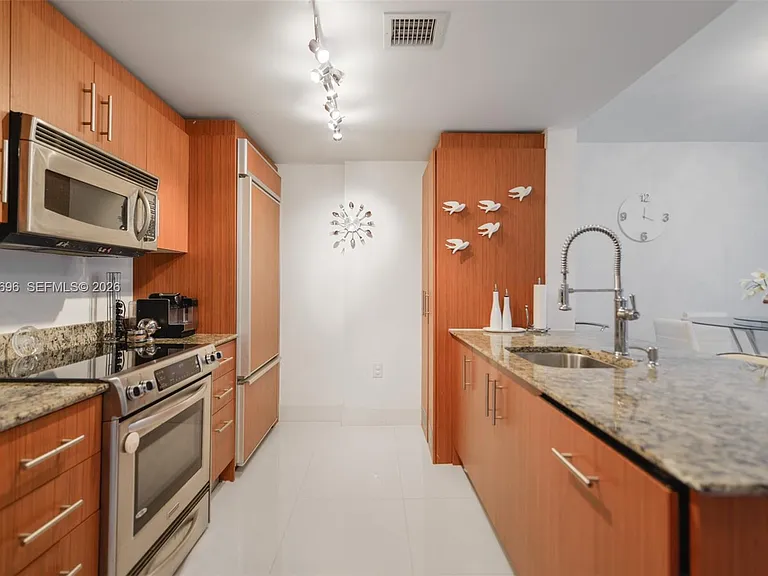10275 Collins Ave #307 — Photo 4