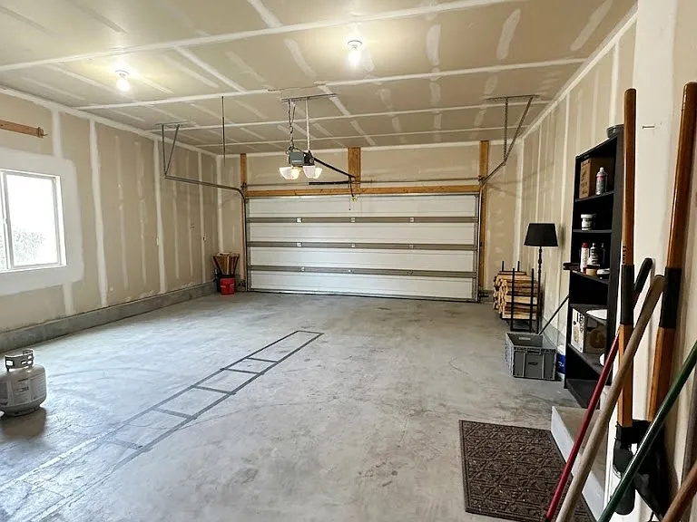 307 N Marion St W — Photo 20