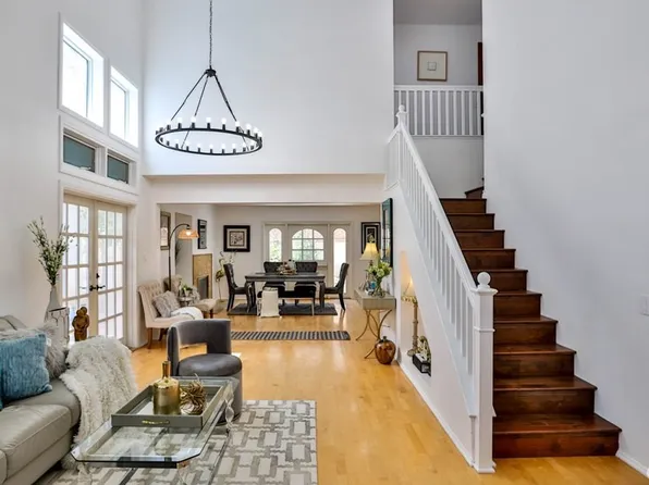 286 S Linhaven Cir, Anaheim, CA 92804