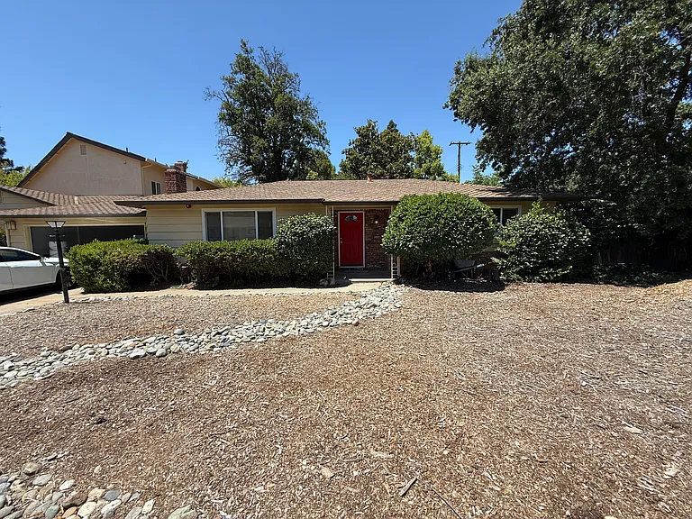1547 Gregory Way — Photo 22