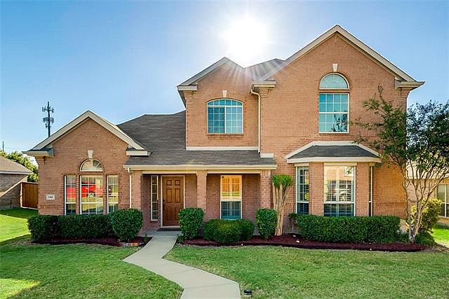 1st image of 141 Galleria Dr