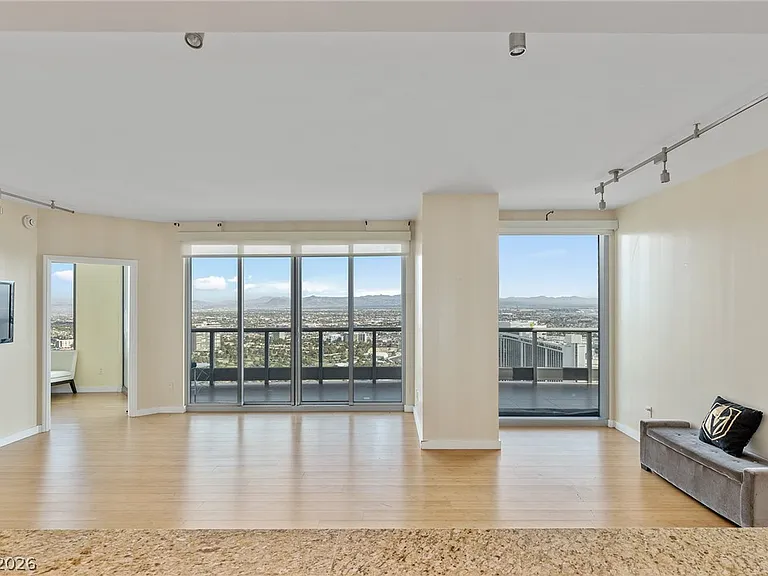 322 Karen Ave #4504 — Photo 8