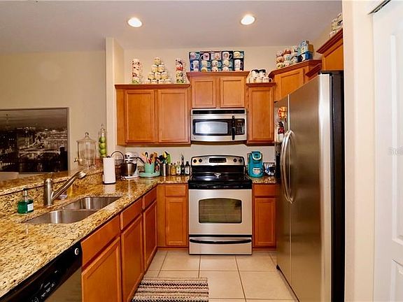High end Kitchen- Granite & Stainless Steel Appliances