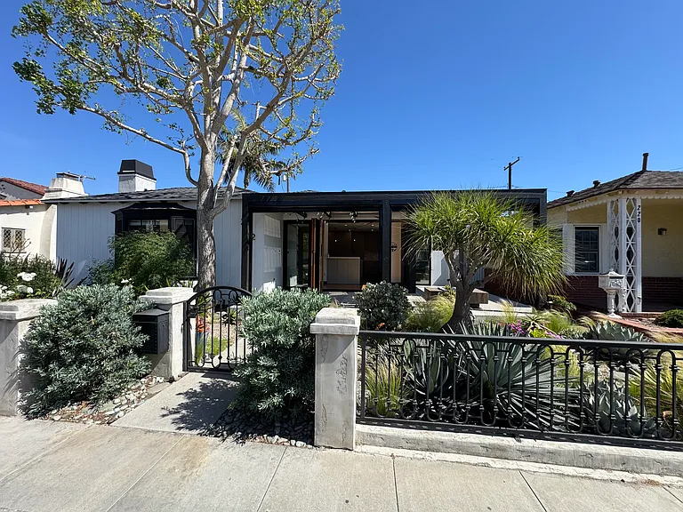 222 Saint Joseph Ave — Photo 38
