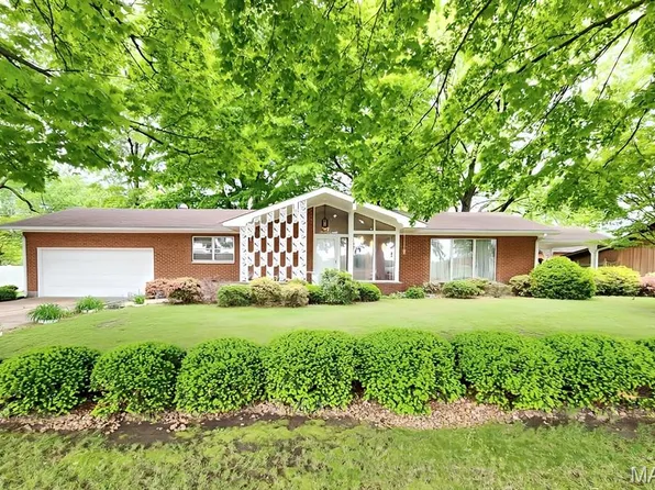 529 Old Rock Rd, Granite City, IL 62040