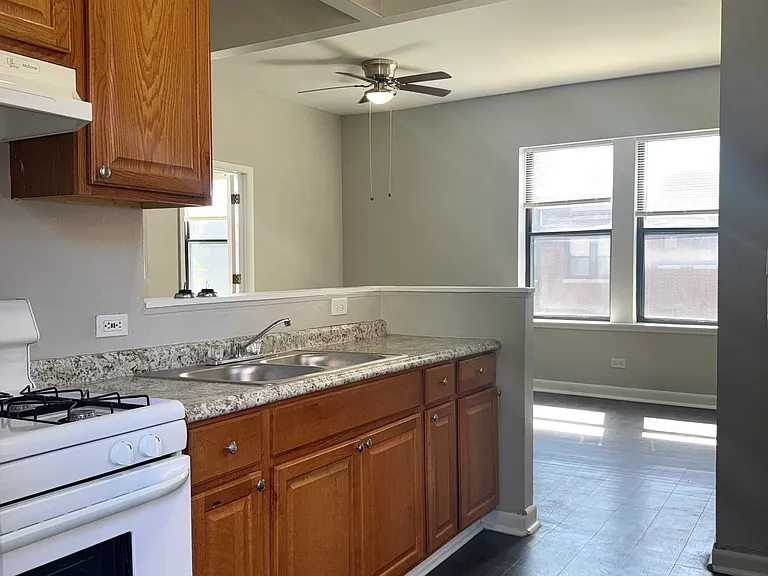 7015 N Paulina St #3W — Photo 12