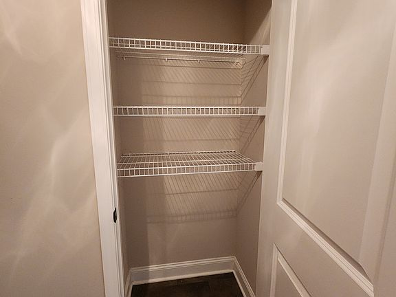 2nd image of 429 Saint Cloud Ct