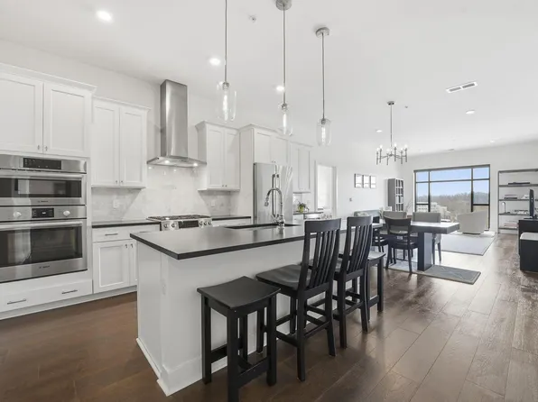 6745 Longshore St Unit 510, Dublin, OH 43017