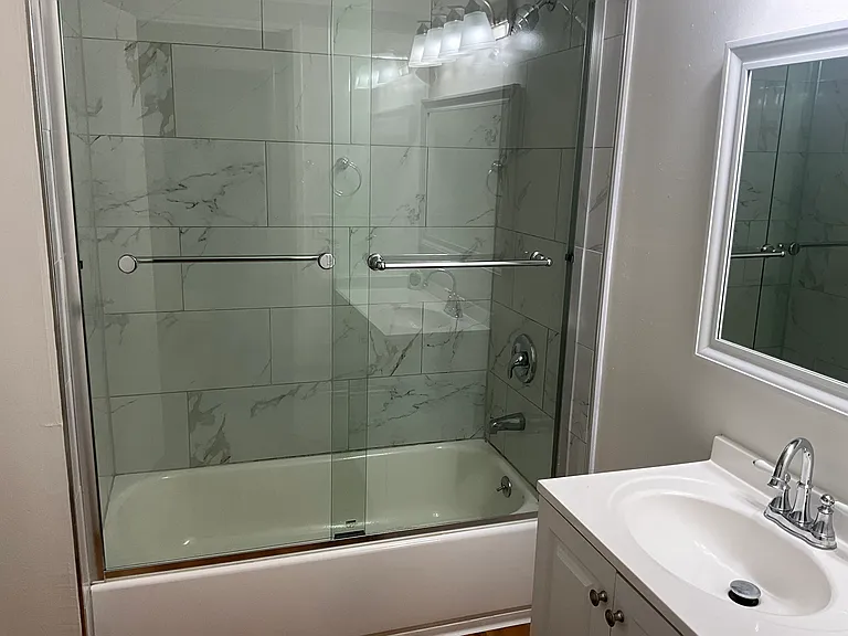 Richfield Park Apartments — Photo 11