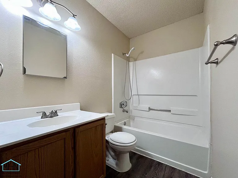 8143 Chestnut Manor Dr — Photo 31