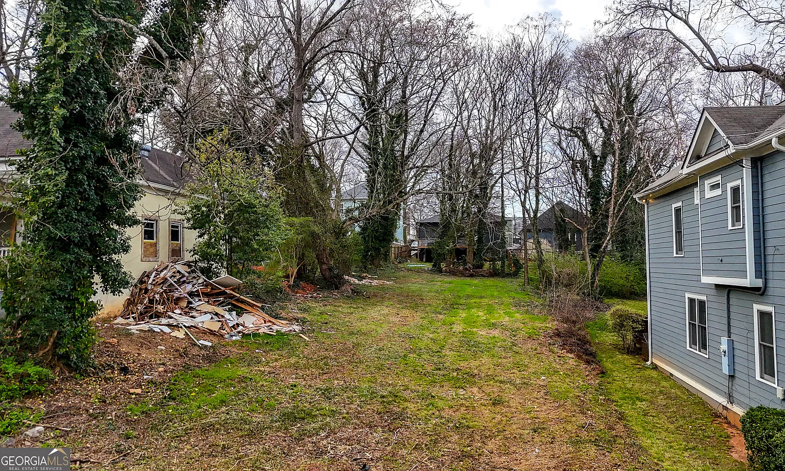 761 Formwalt St SW photo 1