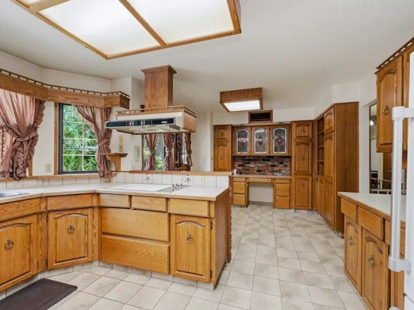 3 bedroom rental in Burnaby — photo 29