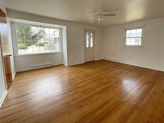4th image of 140 S 9th St