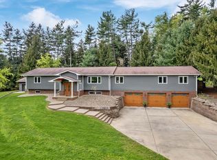 125 Conifer Cir, Wheeling, WV 26003